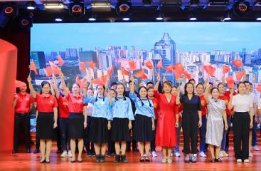  【感黨恩 跟黨走】誦讀紅色詩(shī)文 汲取前行力量 | 南寧糖業(yè)舉辦紅色詩(shī)文朗誦會(huì)暨榜樣故事會(huì)