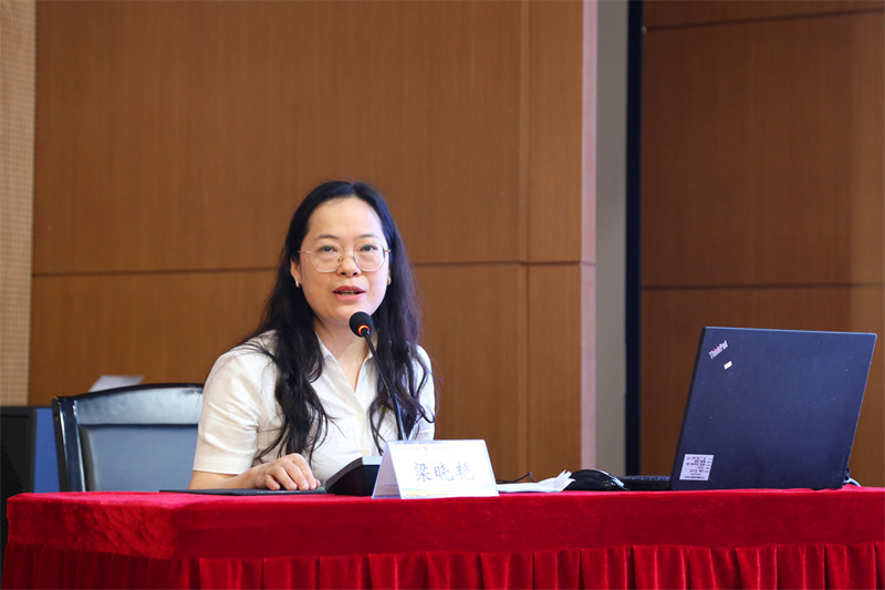 黨群部副主任梁曉燕解讀黨建、統(tǒng)戰(zhàn)工作要點(diǎn).jpg