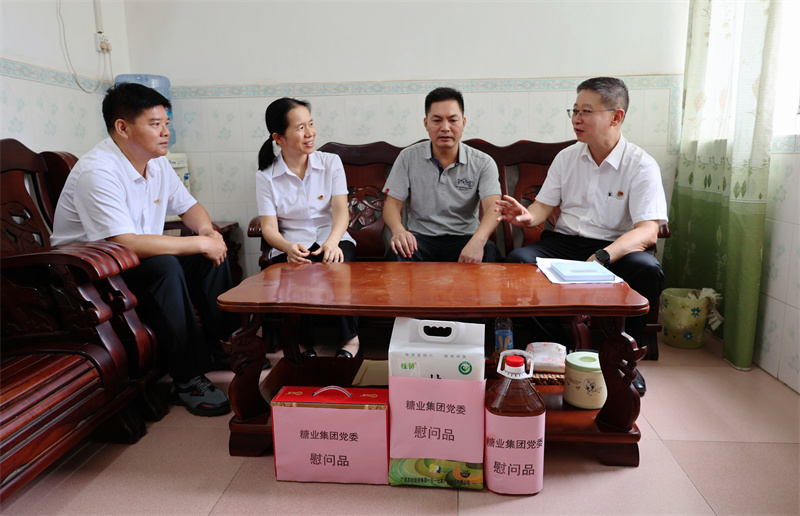 潘總.jpg